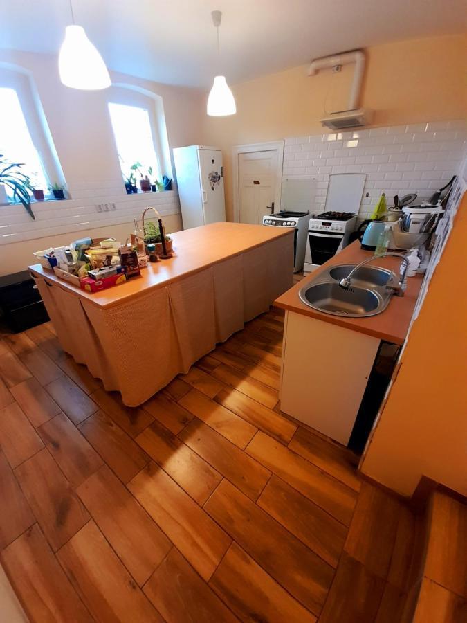 Dom O Niebieskich Okiennicach Gryfów Śląski Zewnętrze zdjęcie