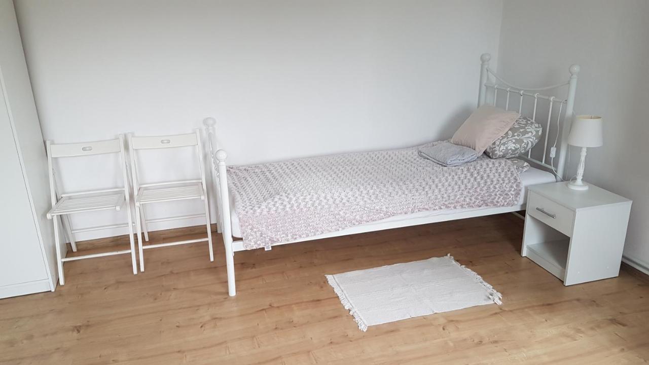 Dom O Niebieskich Okiennicach Gryfów Śląski Zewnętrze zdjęcie